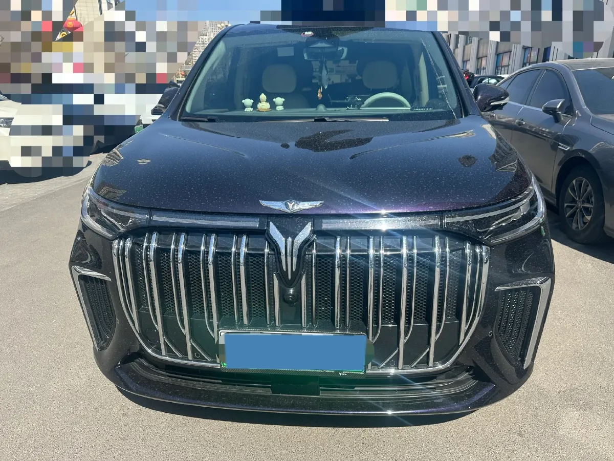 2024 Voyah Dream 1.5T 150HP L4 PHEV 43KWH,autocango,china used car exporter,china ev exporter,chinese used car exporter,chinese used ev exporter