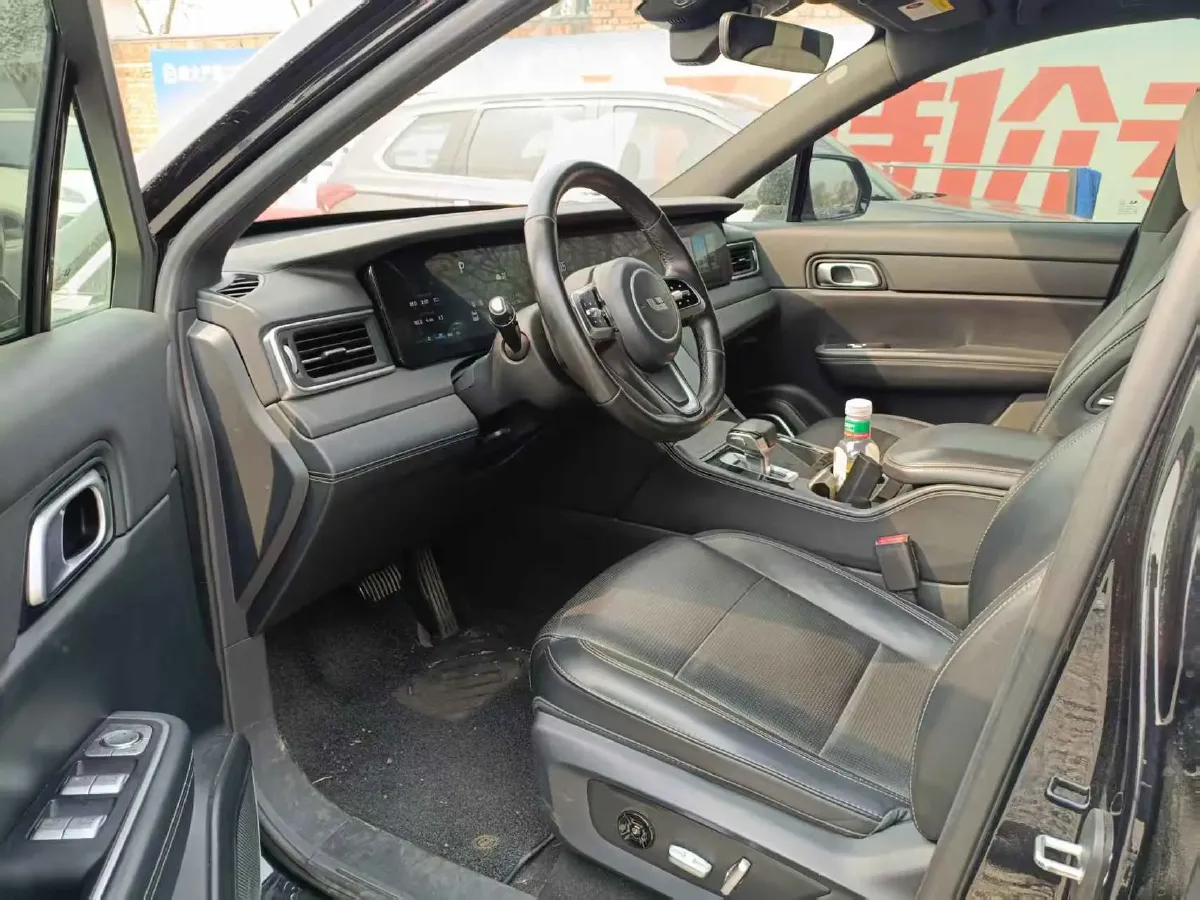 2021 Li ONE Range Extended 131HP REEV 40.5KWH,autocango,china used car exporter,china ev exporter,chinese used car exporter,chinese used ev exporter