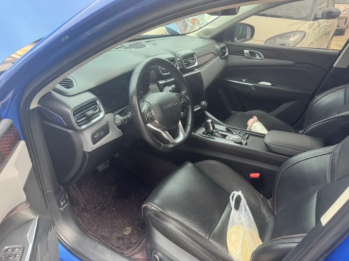 2018 Toyota C-HR 2.0L 171HP L4 CVT,autocango,china used car exporter,china ev exporter,chinese used car exporter,chinese used ev exporter