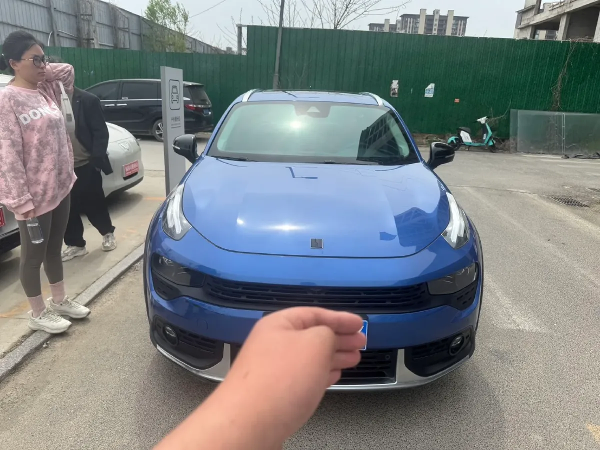 2018 Toyota C-HR 2.0L 171HP L4 CVT,autocango,china used car exporter,china ev exporter,chinese used car exporter,chinese used ev exporter