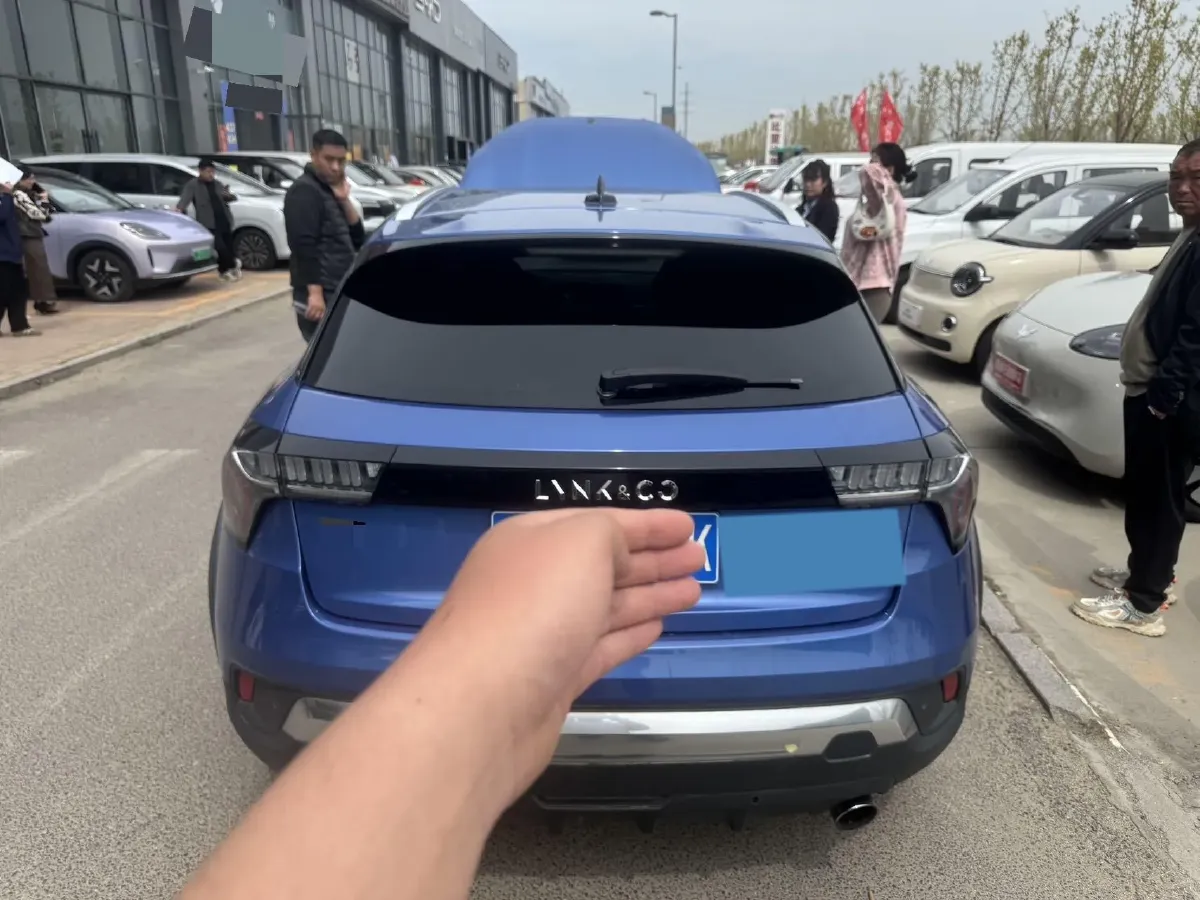 2018 Toyota C-HR 2.0L 171HP L4 CVT,autocango,china used car exporter,china ev exporter,chinese used car exporter,chinese used ev exporter