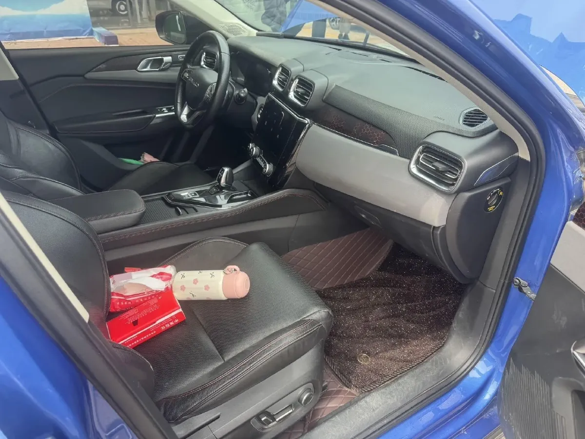 2018 Toyota C-HR 2.0L 171HP L4 CVT,autocango,china used car exporter,china ev exporter,chinese used car exporter,chinese used ev exporter