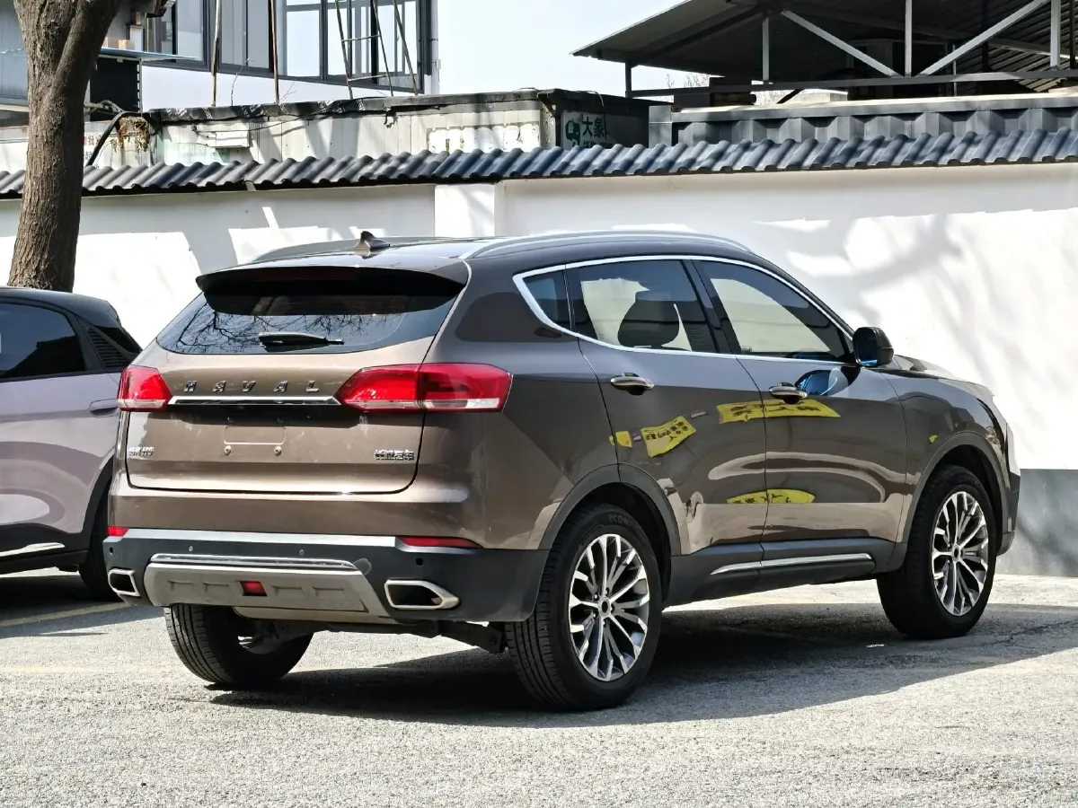 2017 Haval H6 1.5T 169HP L4 7DCT,autocango,china used car exporter,china ev exporter,chinese used car exporter,chinese used ev exporter