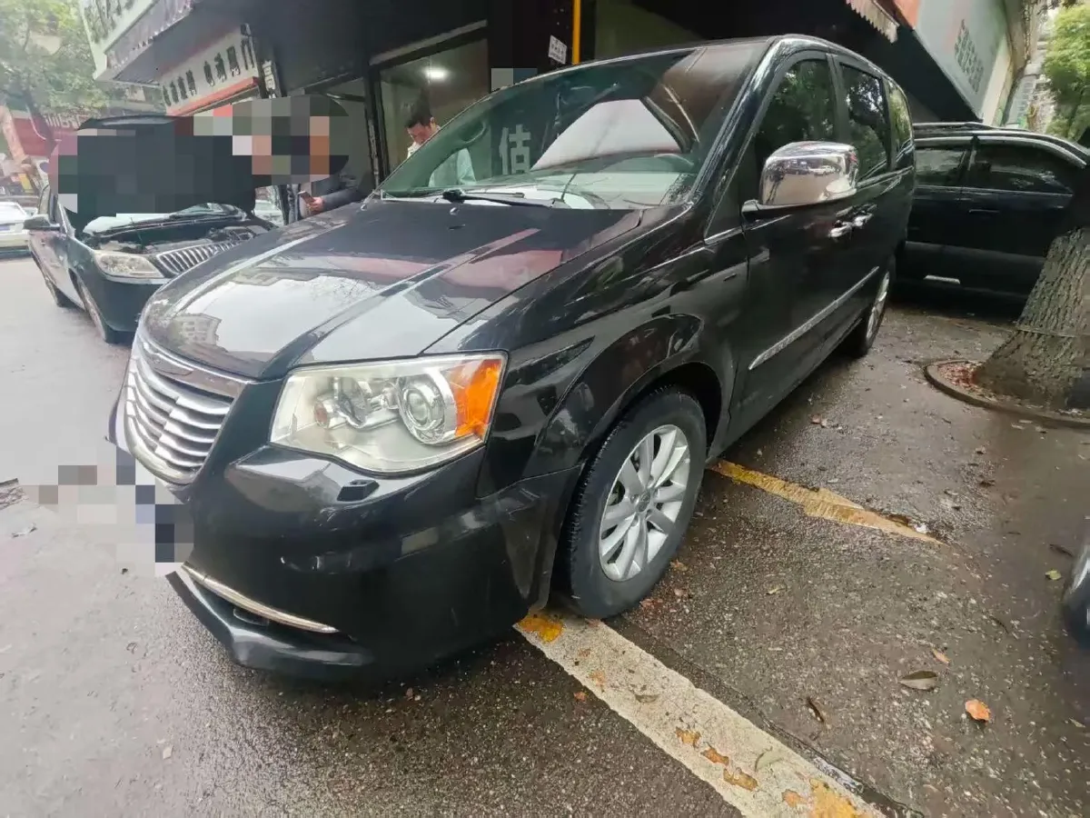 2013 Chrysler Pacifica 3.6L 283HP V6 6AT,autocango,china used car exporter,china ev exporter,chinese used car exporter,chinese used ev exporter