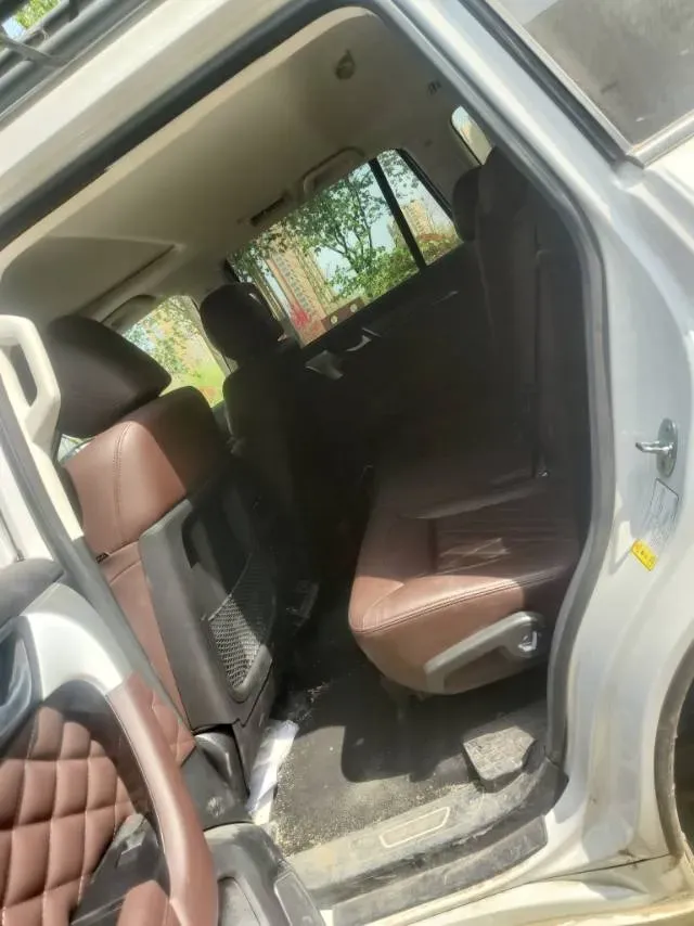 2022 Haval H9 2.0T 224HP L4 8AT,autocango,china used car exporter,china ev exporter,chinese used car exporter,chinese used ev exporter