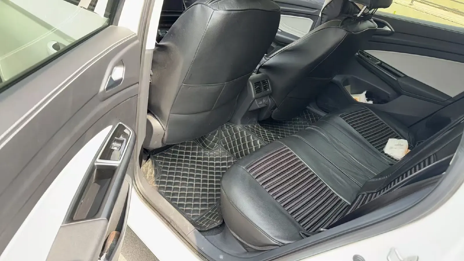 2022 Jetta VS7 1.4T 150HP L4 6AT,autocango,china used car exporter,china ev exporter,chinese used car exporter,chinese used ev exporter