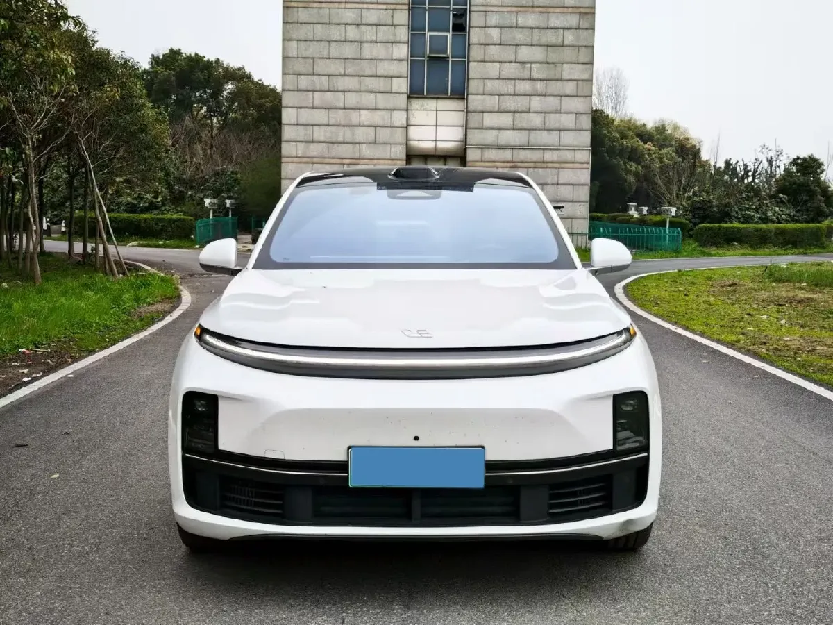 2024 Li L8 Range Extended 154HP REEV 52.3KWH,autocango,china used car exporter,china ev exporter,chinese used car exporter,chinese used ev exporter