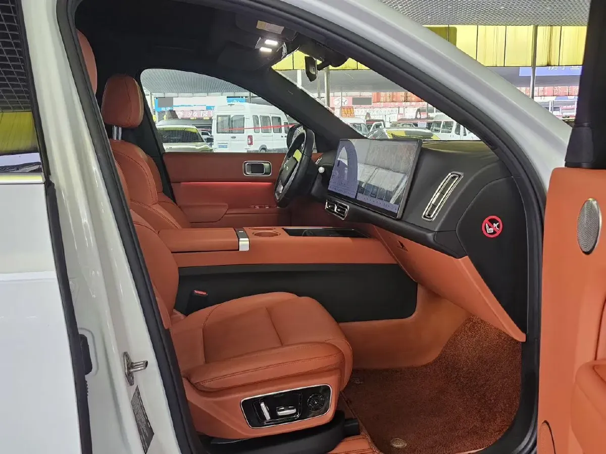 2023 Li L7 Range Extended 154HP REEV 40.9KWH,autocango,china used car exporter,china ev exporter,chinese used car exporter,chinese used ev exporter