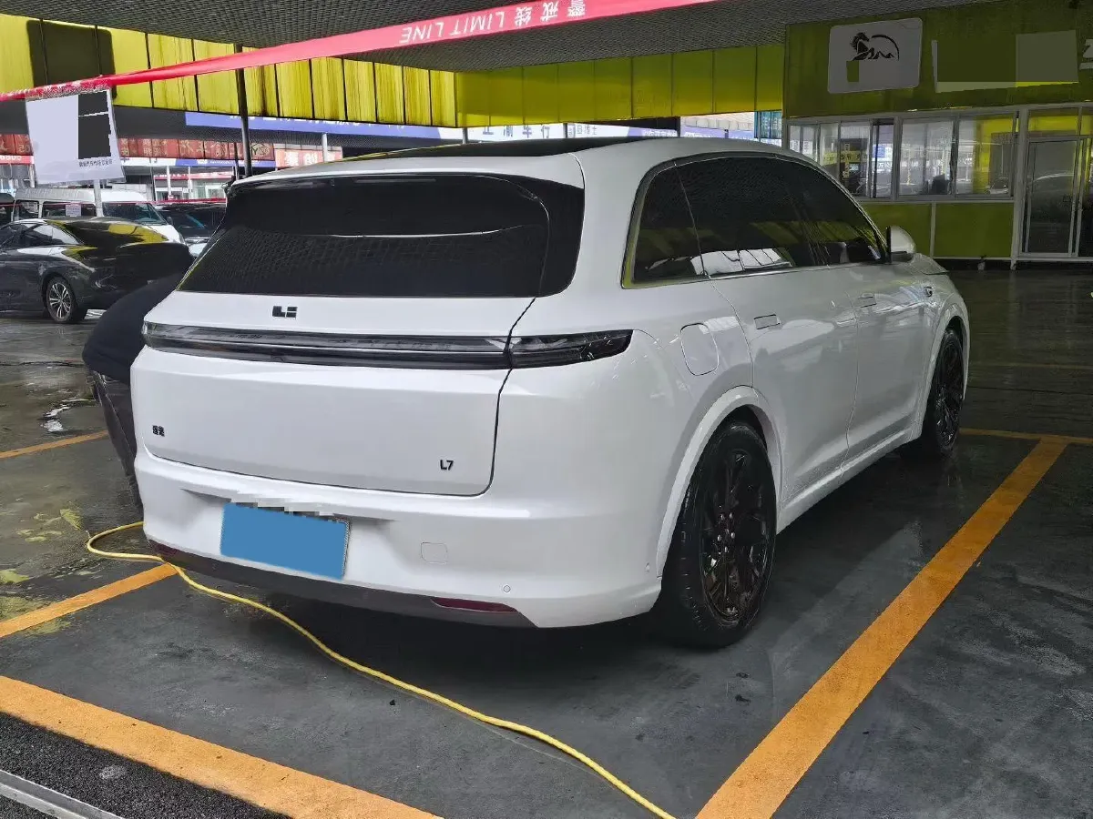 2023 Li L7 Range Extended 154HP REEV 40.9KWH,autocango,china used car exporter,china ev exporter,chinese used car exporter,chinese used ev exporter