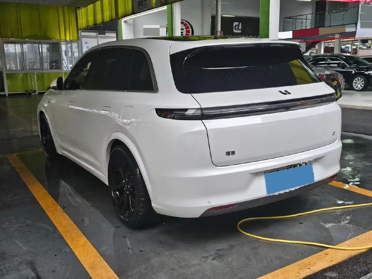 2023 Li L7 Range Extended 154HP REEV 40.9KWH,autocango,china used car exporter,china ev exporter,chinese used car exporter,chinese used ev exporter