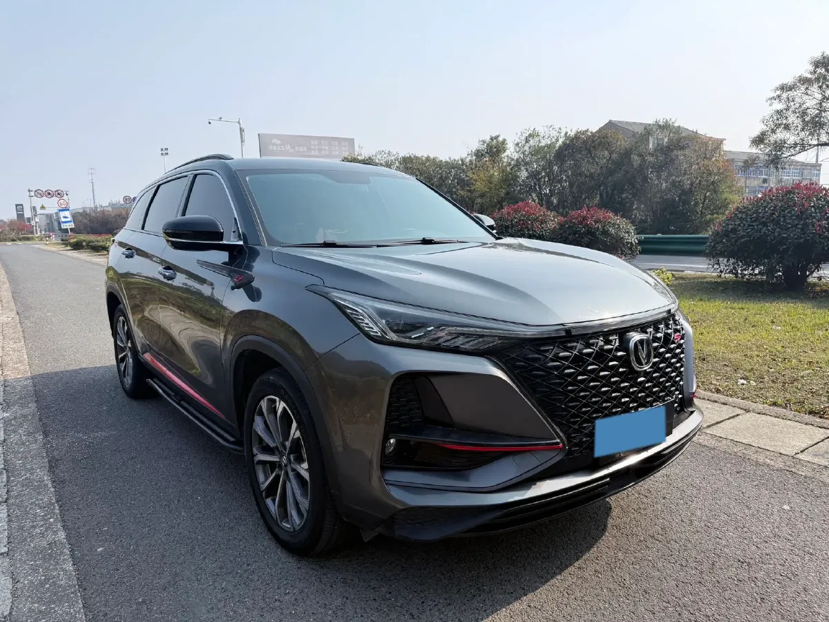 2021 ChangAn CS75 Plus 2.0T 233HP L4 8AT,autocango,china used car exporter,china ev exporter,chinese used car exporter,chinese used ev exporter