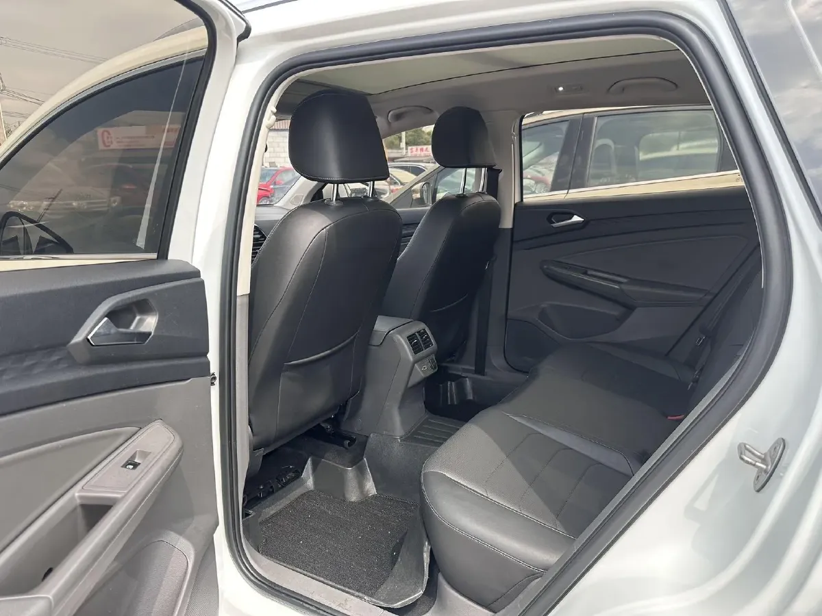 2020 Jetta VS7 1.4T 150HP L4 6AT,autocango,china used car exporter,china ev exporter,chinese used car exporter,chinese used ev exporter