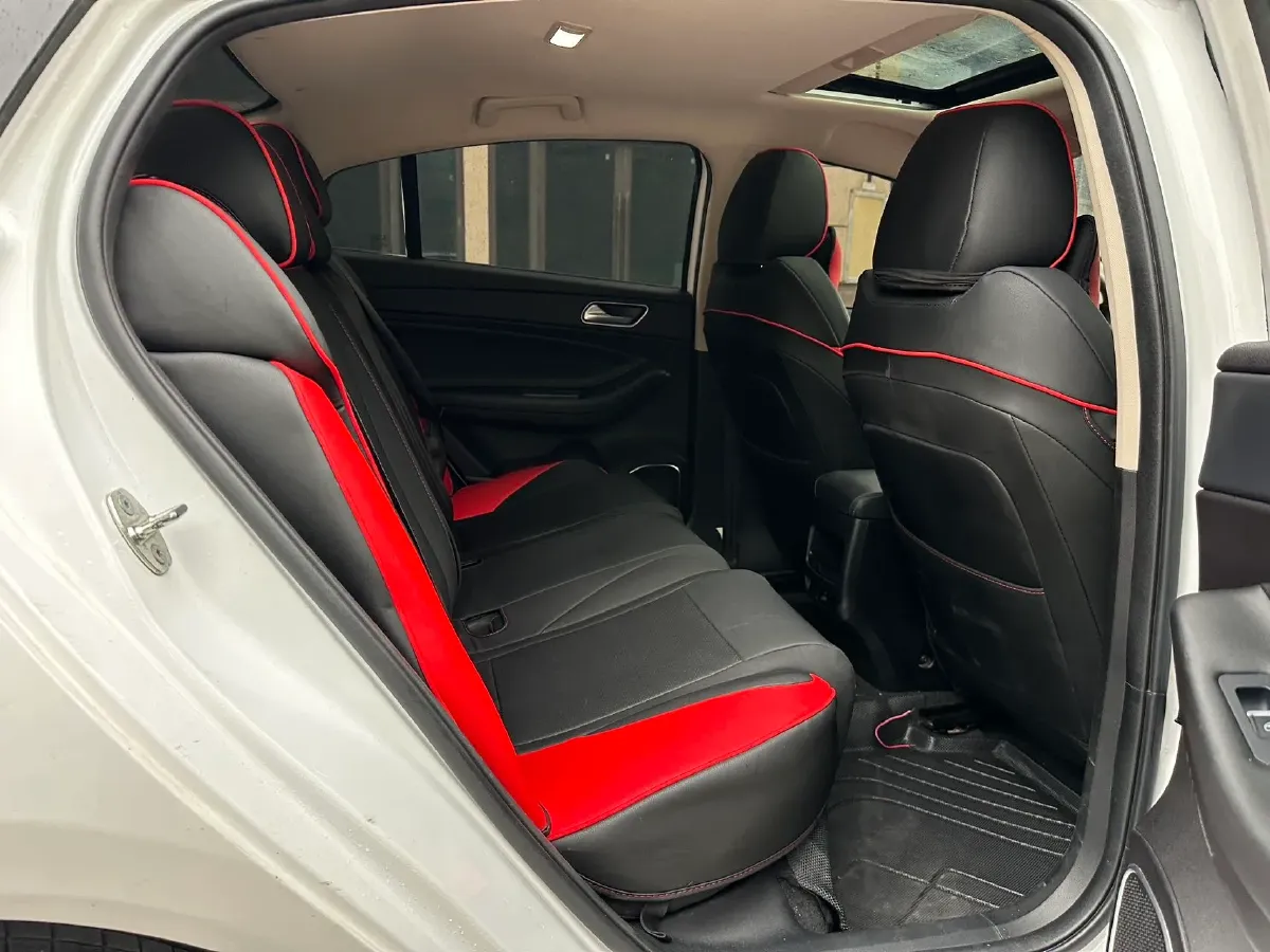 2021 Chery Arrizo 5 Plus 1.5L 116HP L4 5MT,autocango,china used car exporter,china ev exporter,chinese used car exporter,chinese used ev exporter