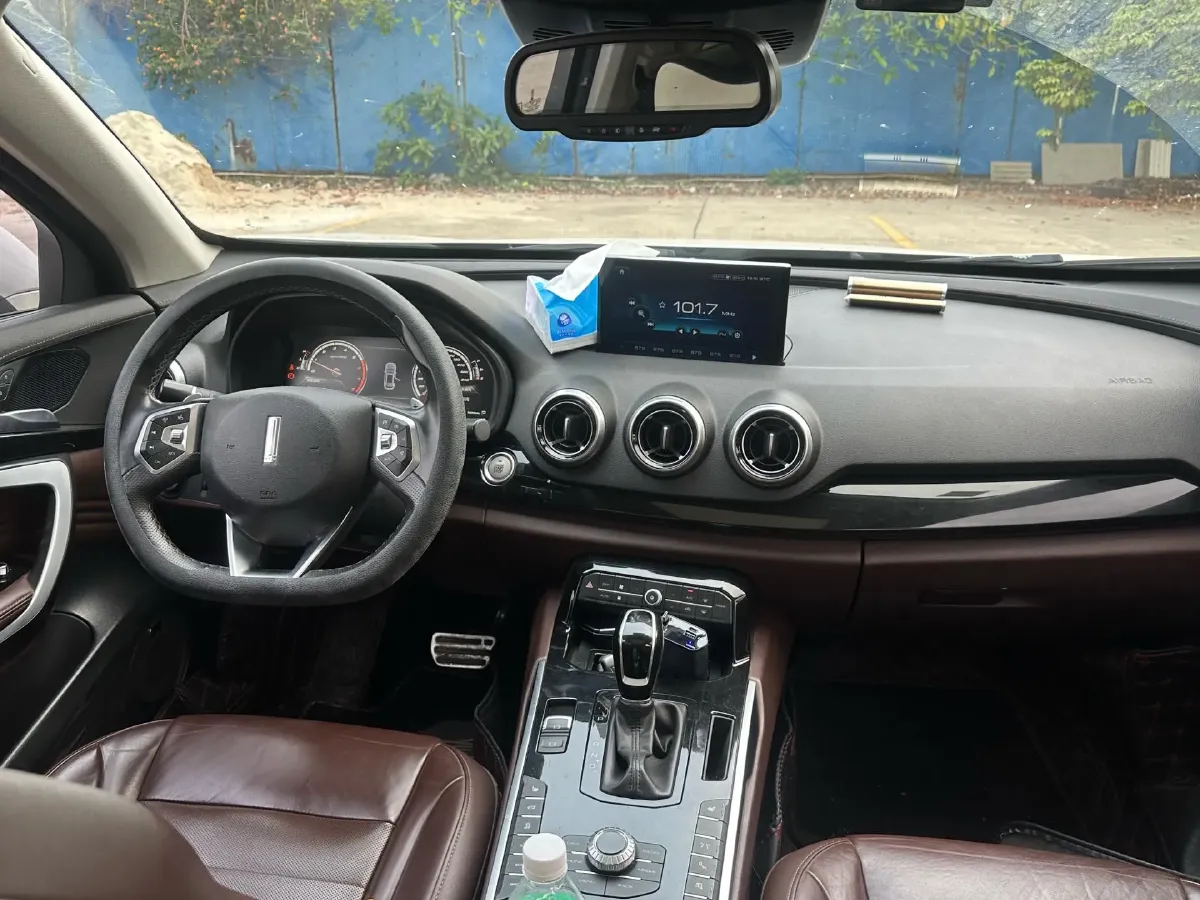 2017 WEY VV7 2.0T 234HP L4 7DCT,autocango,china used car exporter,china ev exporter,chinese used car exporter,chinese used ev exporter