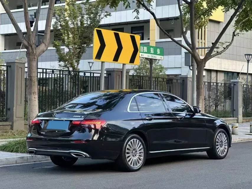 2022 Mercedes-Benz GLC Class 2.0T 258HP L4 9AT,autocango,china used car exporter,china ev exporter,chinese used car exporter,chinese used ev exporter