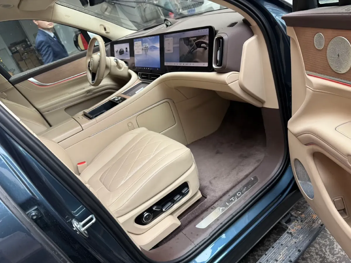 2024 AITO AITO M9 1.5T 152HP L4 REEV 42KWH,autocango,china used car exporter,china ev exporter,chinese used car exporter,chinese used ev exporter