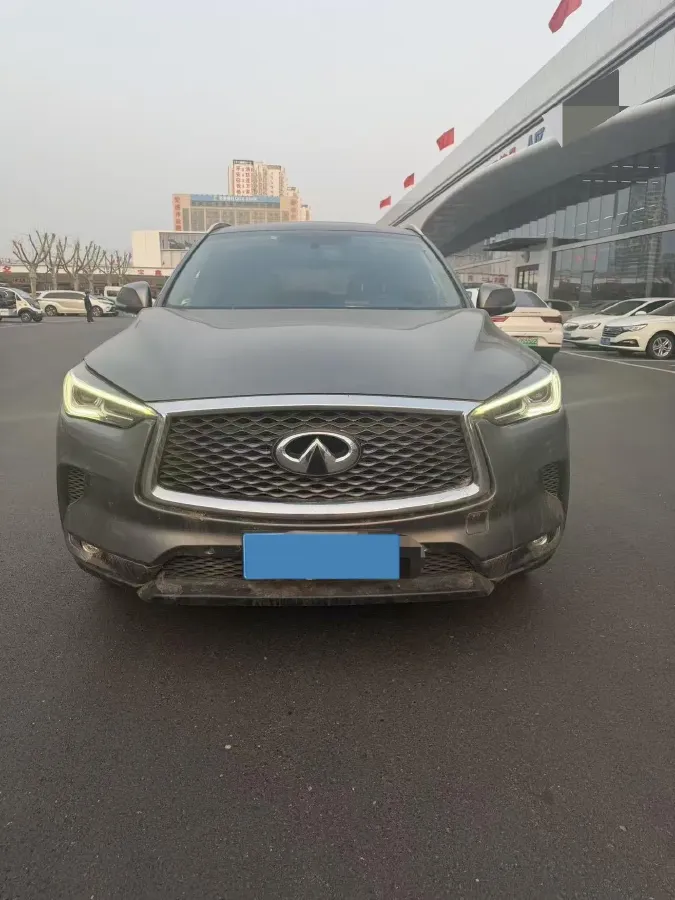 2018 Infiniti QX30 2.0T 211HP L4 7DCT,autocango,china used car exporter,china ev exporter,chinese used car exporter,chinese used ev exporter