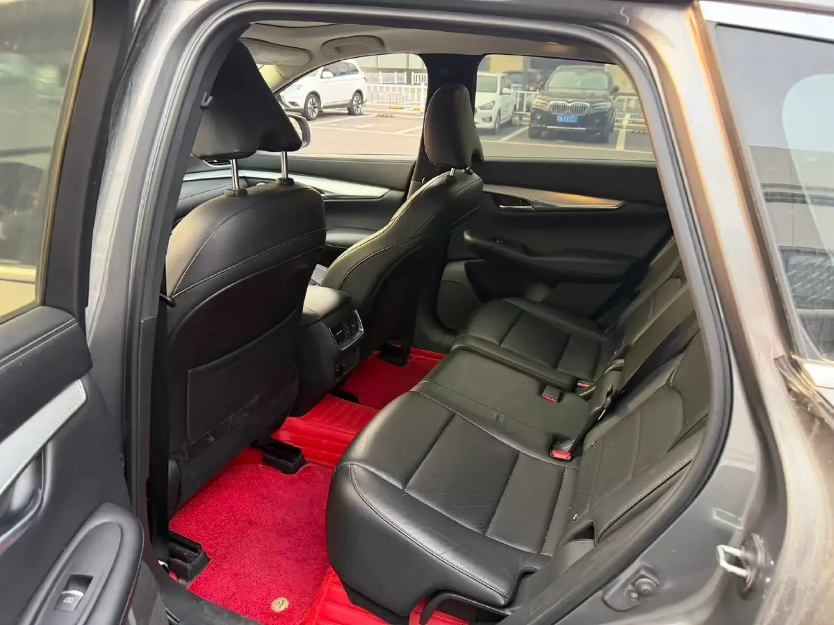 2018 Infiniti QX30 2.0T 211HP L4 7DCT,autocango,china used car exporter,china ev exporter,chinese used car exporter,chinese used ev exporter