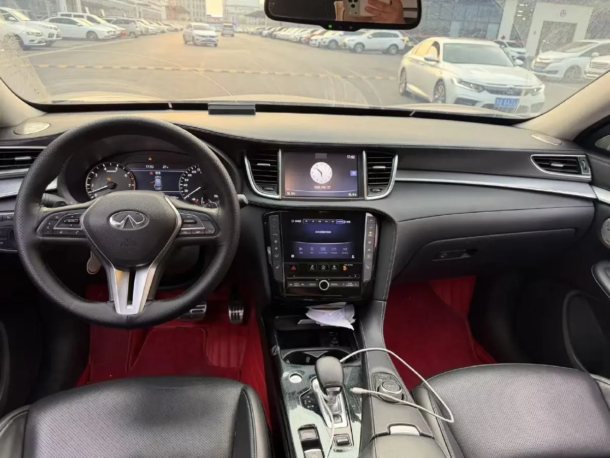 2018 Infiniti QX30 2.0T 211HP L4 7DCT,autocango,china used car exporter,china ev exporter,chinese used car exporter,chinese used ev exporter