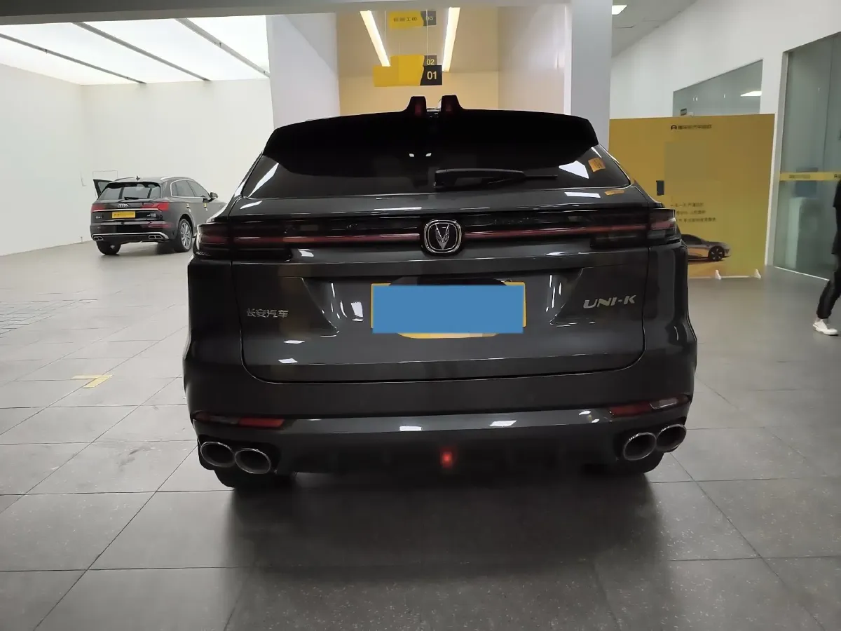 2021 ChangAn UNI-K 2.0T 233HP L4 8AT,autocango,china used car exporter,china ev exporter,chinese used car exporter,chinese used ev exporter
