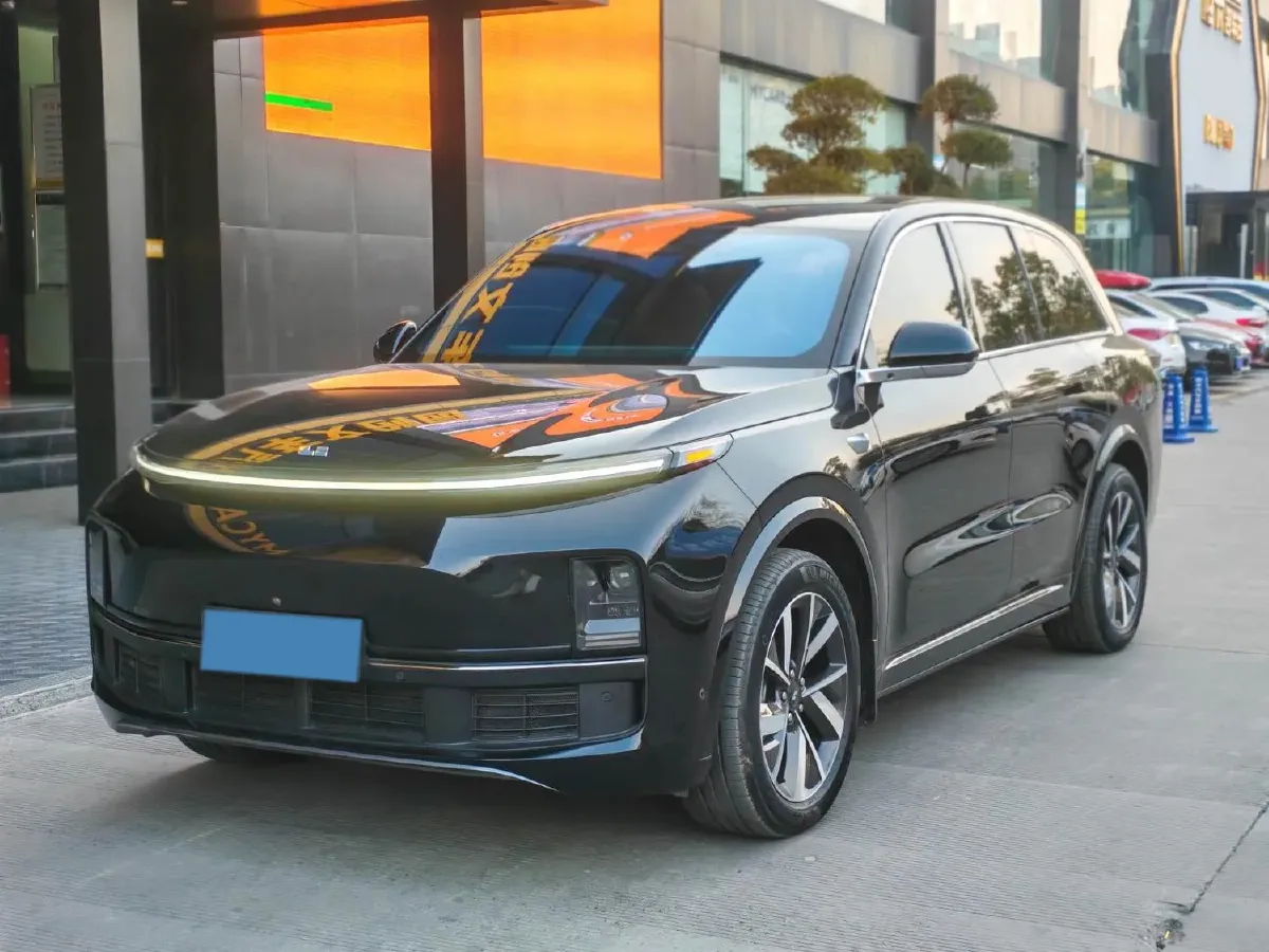 2023 Li L8 Range Extended 154HP REEV 40.9KWH,autocango,china used car exporter,china ev exporter,chinese used car exporter,chinese used ev exporter