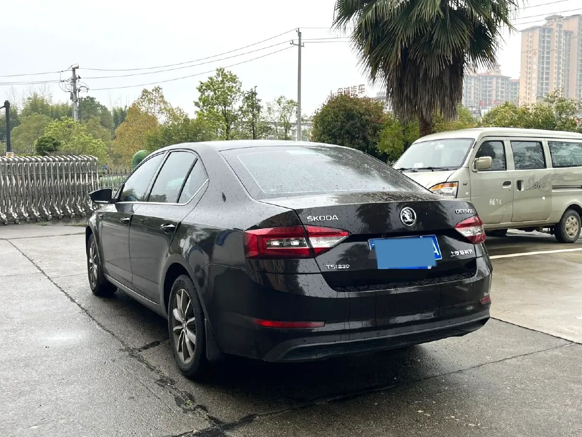 2018 Skoda Octavia 1.2T 116HP L4 7DCT,autocango,china used car exporter,china ev exporter,chinese used car exporter,chinese used ev exporter