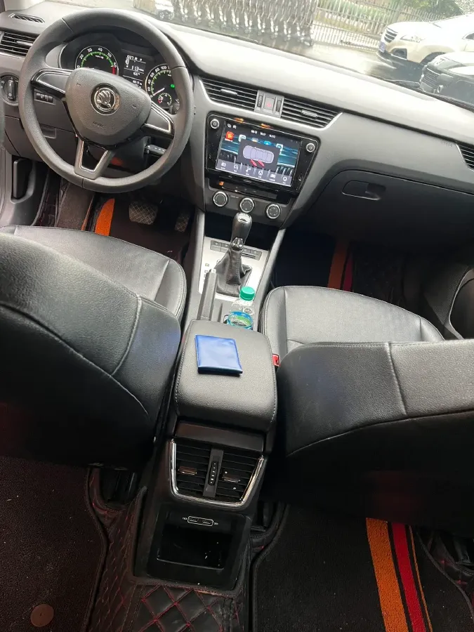 2018 Skoda Octavia 1.2T 116HP L4 7DCT,autocango,china used car exporter,china ev exporter,chinese used car exporter,chinese used ev exporter