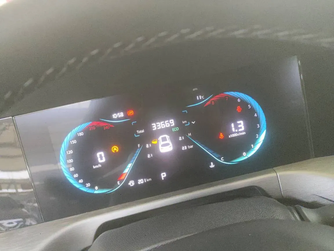 2021 ChangAn CS35 Plus 1.4T 160HP L4 7DCT,autocango,china used car exporter,china ev exporter,chinese used car exporter,chinese used ev exporter