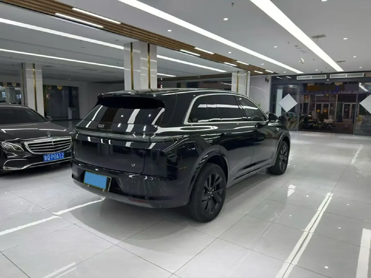 2023 Li L7 Range Extended 154HP REEV 40.9KWH,autocango,china used car exporter,china ev exporter,chinese used car exporter,chinese used ev exporter