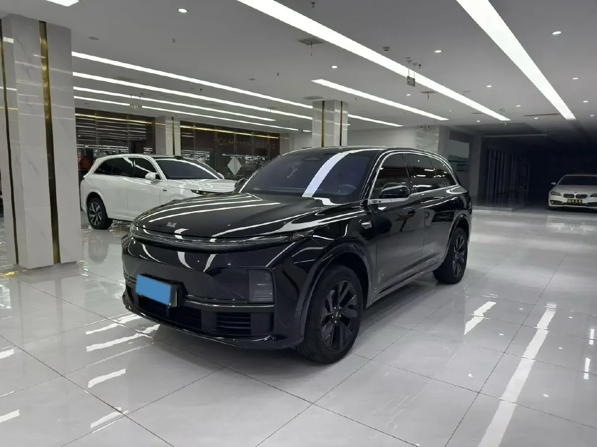 2023 Li L7 Range Extended 154HP REEV 40.9KWH,autocango,china used car exporter,china ev exporter,chinese used car exporter,chinese used ev exporter