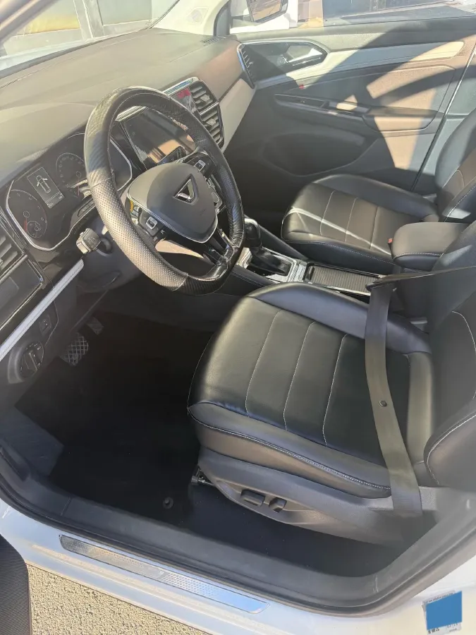 2022 Jetta VS7 1.4T 150HP L4 6AT,autocango,china used car exporter,china ev exporter,chinese used car exporter,chinese used ev exporter