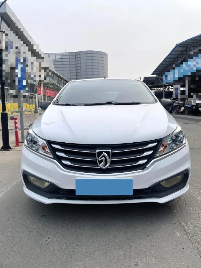 2017 BaoJun 310W 1.2L 82HP L4 6MT,autocango,china used car exporter,china ev exporter,chinese used car exporter,chinese used ev exporter