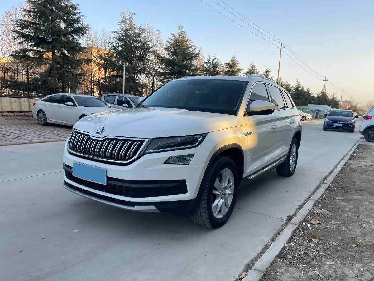 2018 Skoda Kodiak 2.0T 186HP L4 7DCT,autocango,china used car exporter,china ev exporter,chinese used car exporter,chinese used ev exporter