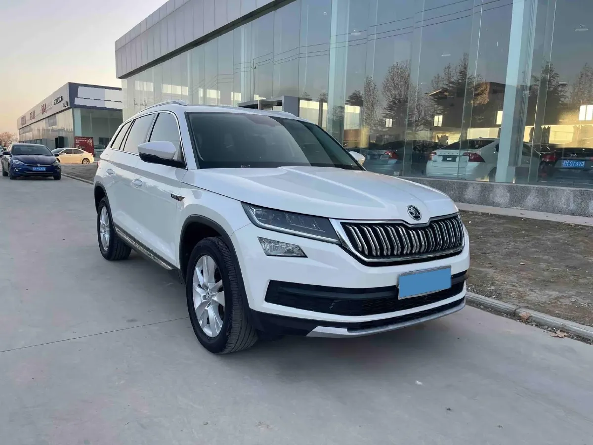 2018 Skoda Kodiak 2.0T 186HP L4 7DCT,autocango,china used car exporter,china ev exporter,chinese used car exporter,chinese used ev exporter