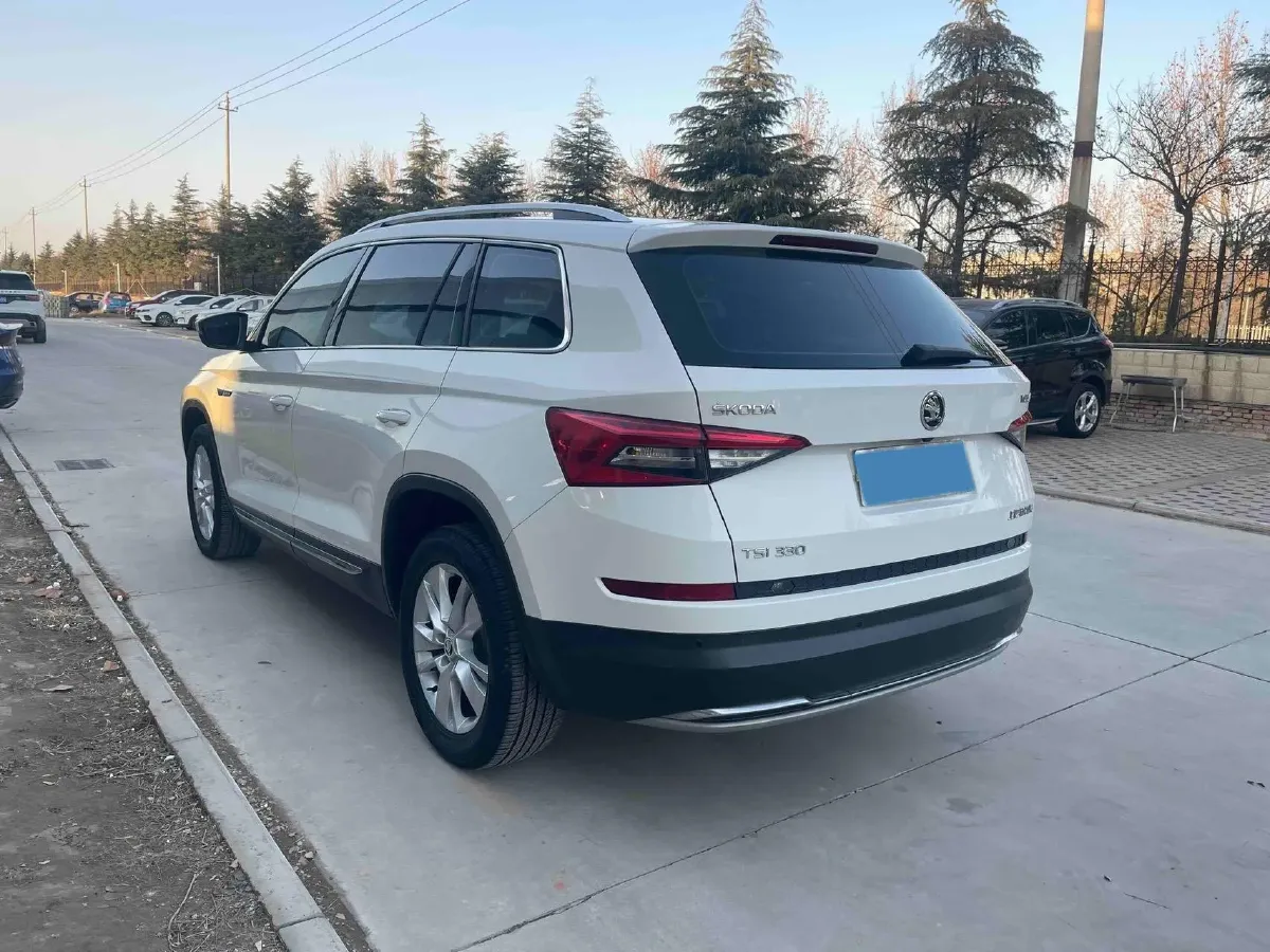 2018 Skoda Kodiak 2.0T 186HP L4 7DCT,autocango,china used car exporter,china ev exporter,chinese used car exporter,chinese used ev exporter