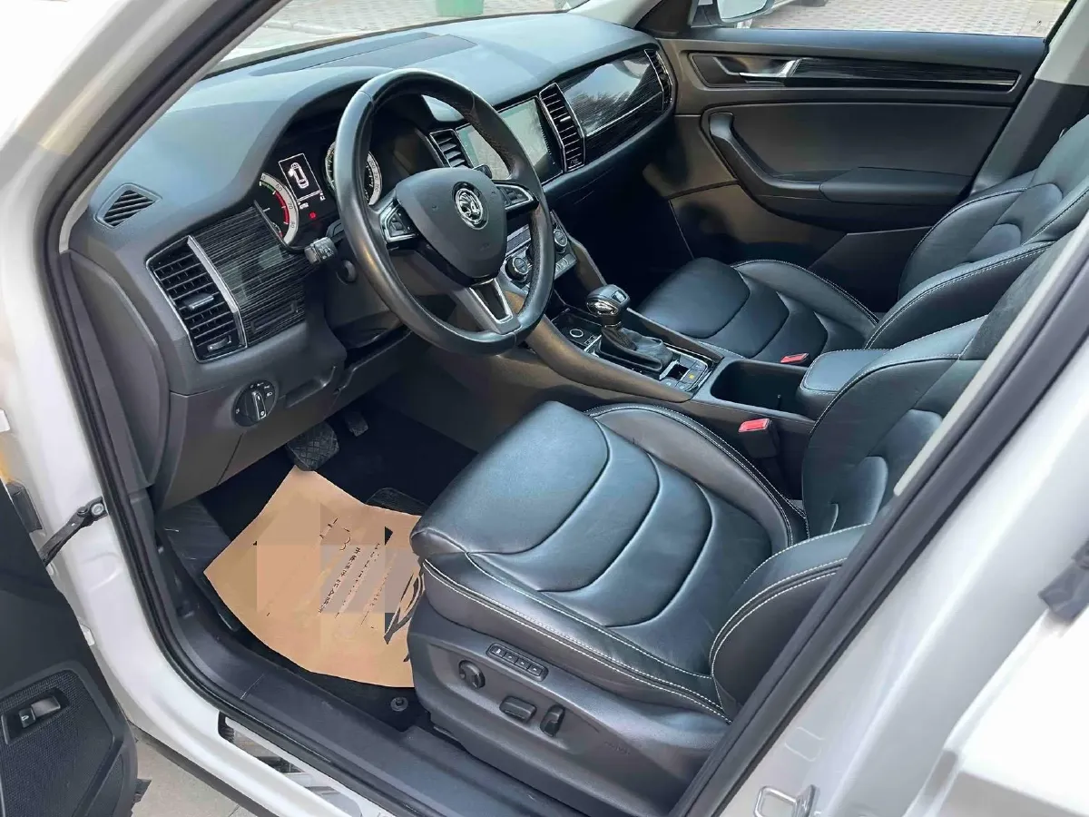 2018 Skoda Kodiak 2.0T 186HP L4 7DCT,autocango,china used car exporter,china ev exporter,chinese used car exporter,chinese used ev exporter