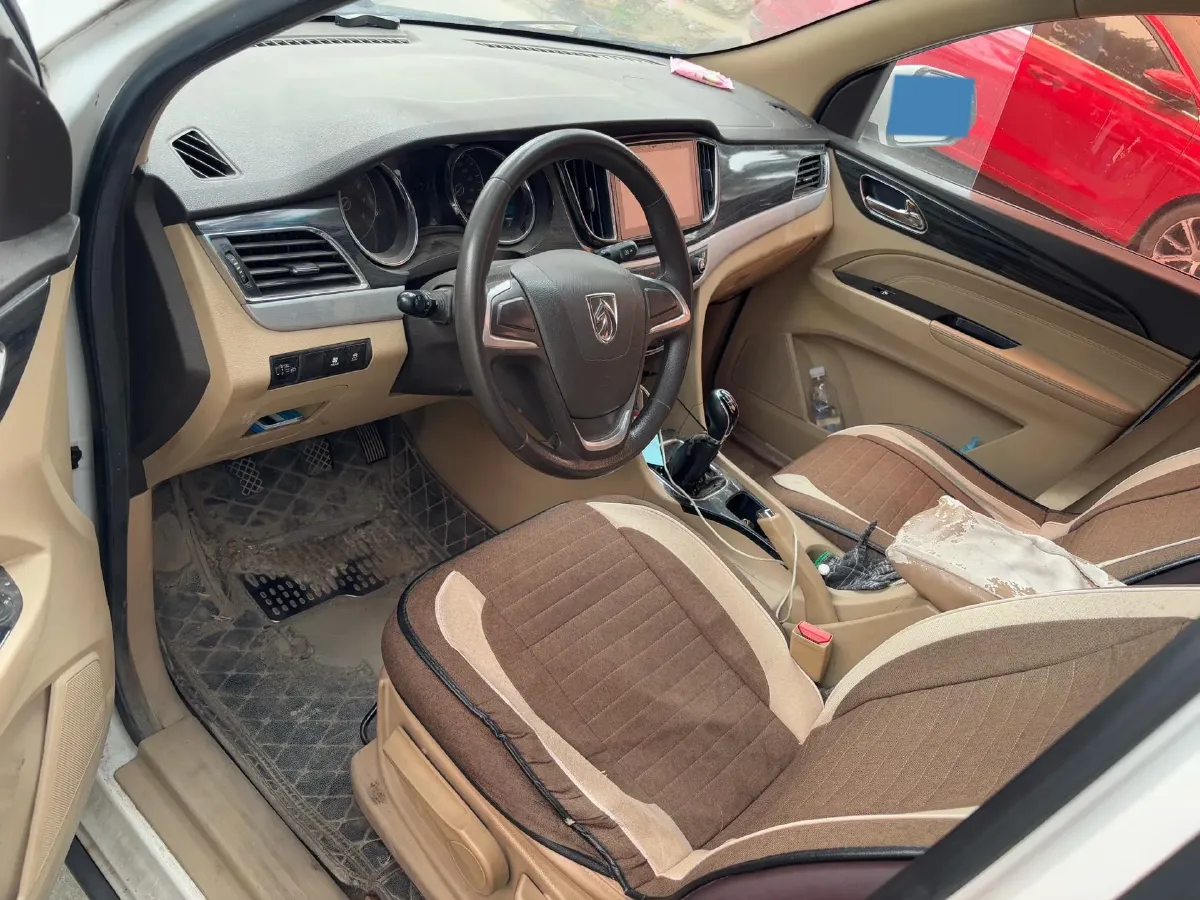 2016 BaoJun 560 1.5T 150HP L4 6MT,autocango,china used car exporter,china ev exporter,chinese used car exporter,chinese used ev exporter