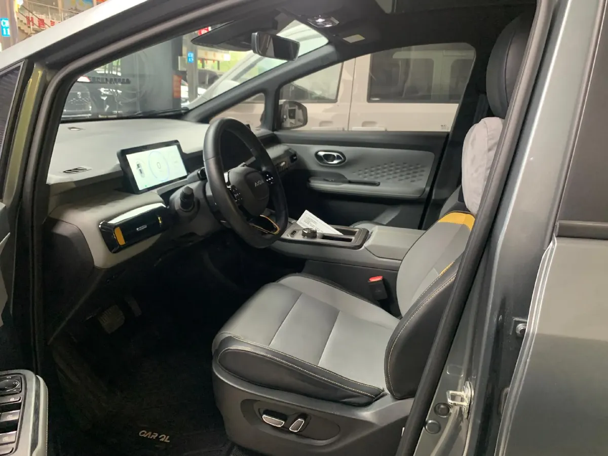 2022 Geely Okavango 1.8T 184HP L4 7DCT,autocango,china used car exporter,china ev exporter,chinese used car exporter,chinese used ev exporter