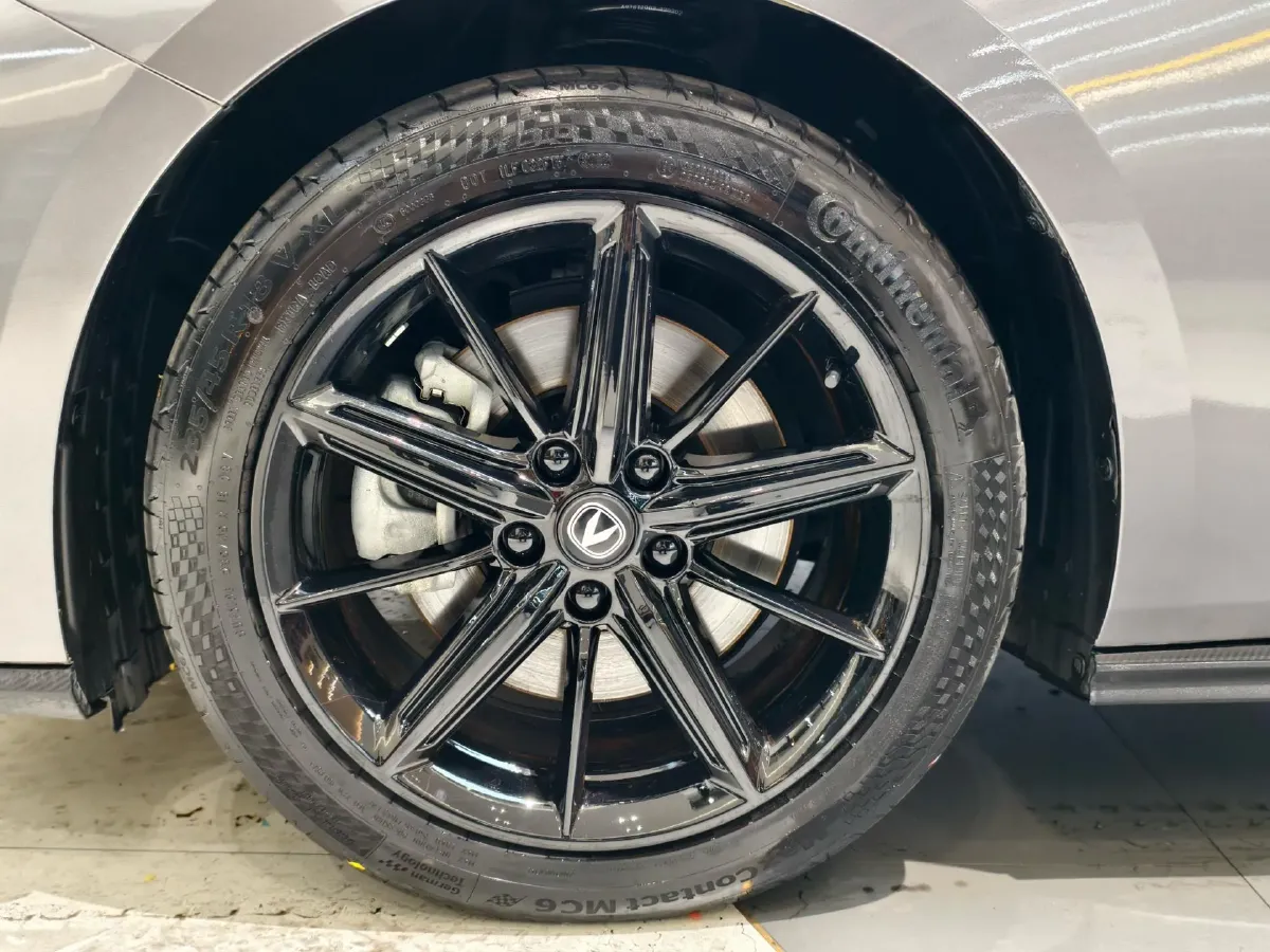 2023 ChangAn UNI-V iDD 1.5T 170HP L4 6TCT PHEV 18.4KWH,autocango,china used car exporter,china ev exporter,chinese used car exporter,chinese used ev exporter