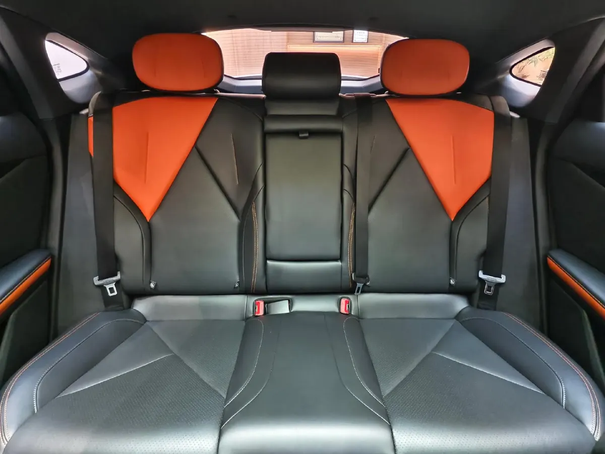 2023 ChangAn UNI-V iDD 1.5T 170HP L4 6TCT PHEV 18.4KWH,autocango,china used car exporter,china ev exporter,chinese used car exporter,chinese used ev exporter