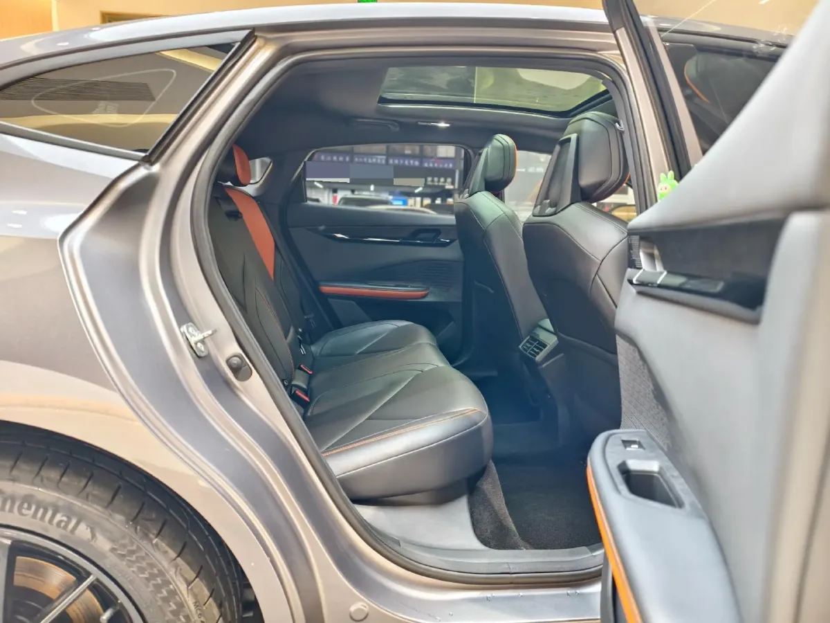 2023 ChangAn UNI-V iDD 1.5T 170HP L4 6TCT PHEV 18.4KWH,autocango,china used car exporter,china ev exporter,chinese used car exporter,chinese used ev exporter