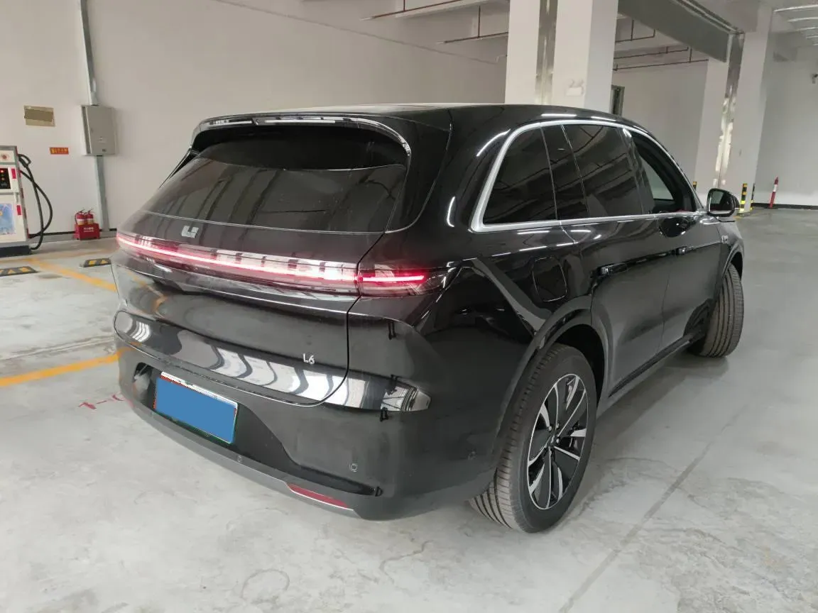 2025 Li L6 Range Extended 154HP L4 REEV,autocango,china used car exporter,china ev exporter,chinese used car exporter,chinese used ev exporter
