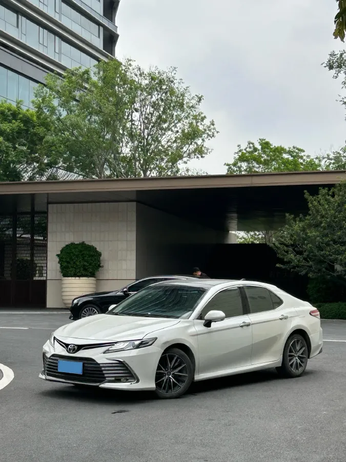 2021 Toyota Camry 2.5L 209HP L4 8AT,autocango,china used car exporter,china ev exporter,chinese used car exporter,chinese used ev exporter