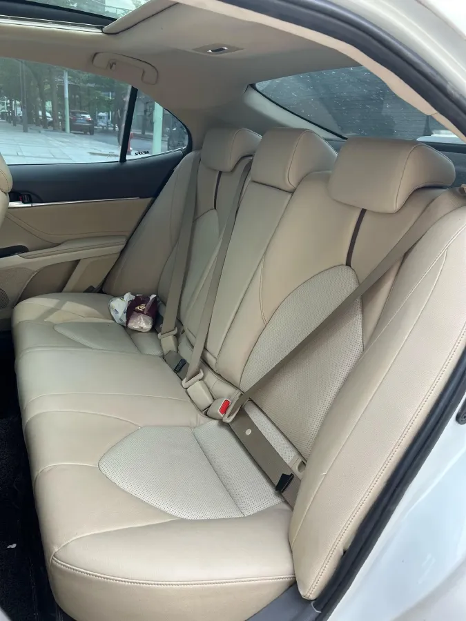 2021 Toyota Camry 2.5L 209HP L4 8AT,autocango,china used car exporter,china ev exporter,chinese used car exporter,chinese used ev exporter