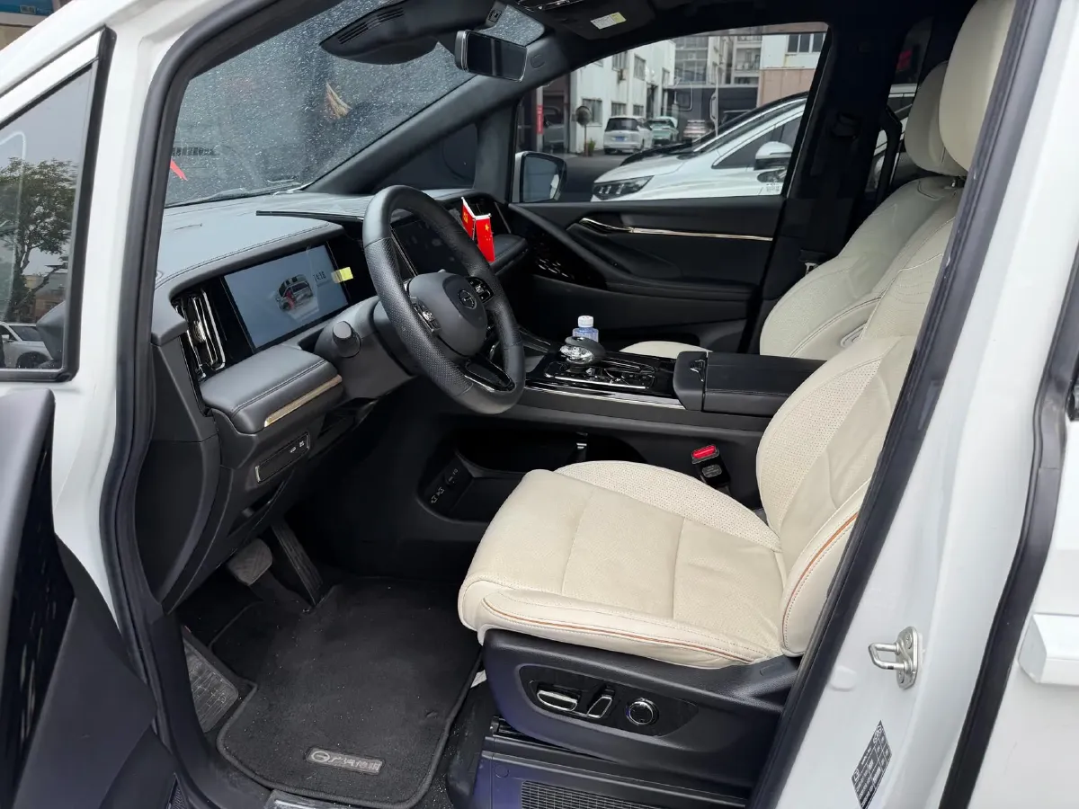 2023 GAC Trumpchi M8 2.0T 190HP L4 E-CVT Hybrid,autocango,china used car exporter,china ev exporter,chinese used car exporter,chinese used ev exporter