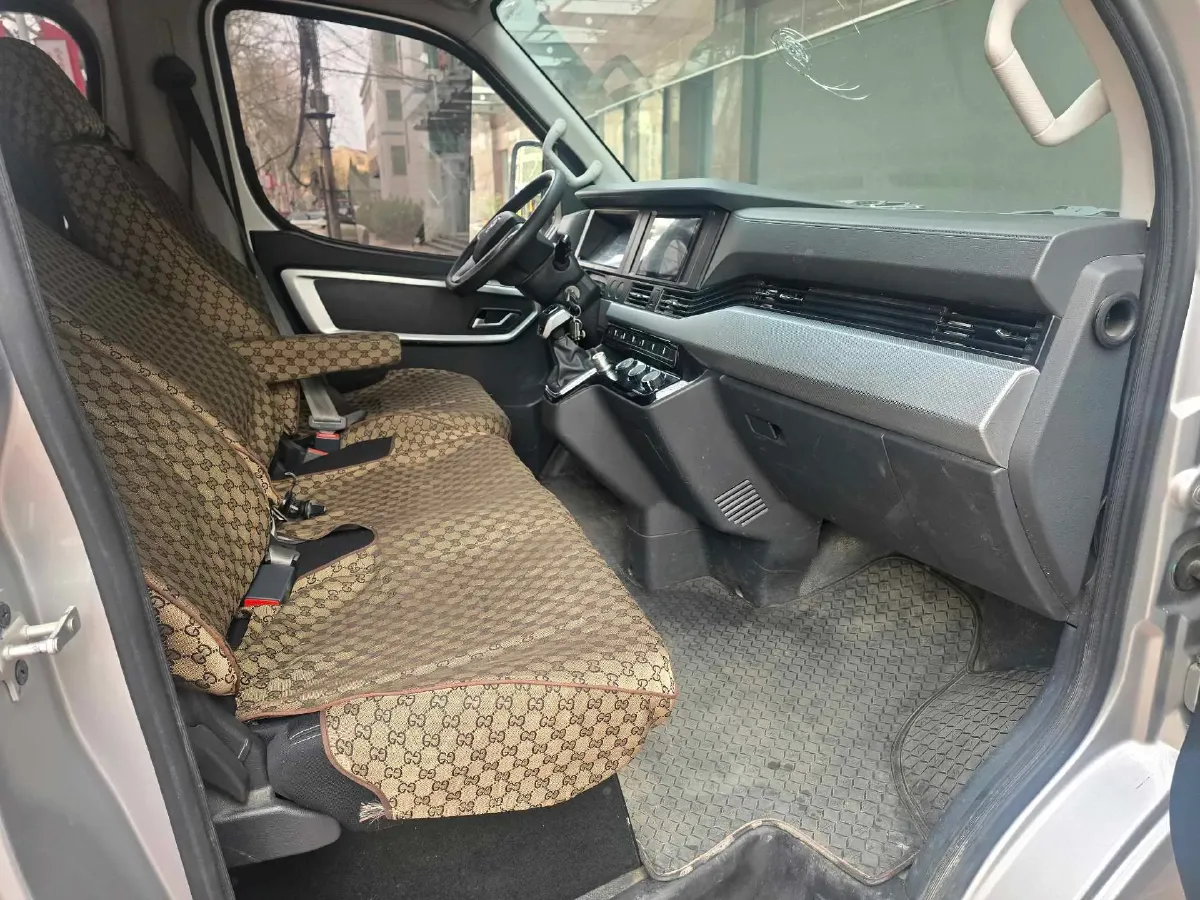 2023 DongFeng DFAC YuFeng 2.0T 136HP L4 7DCT,autocango,china used car exporter,china ev exporter,chinese used car exporter,chinese used ev exporter