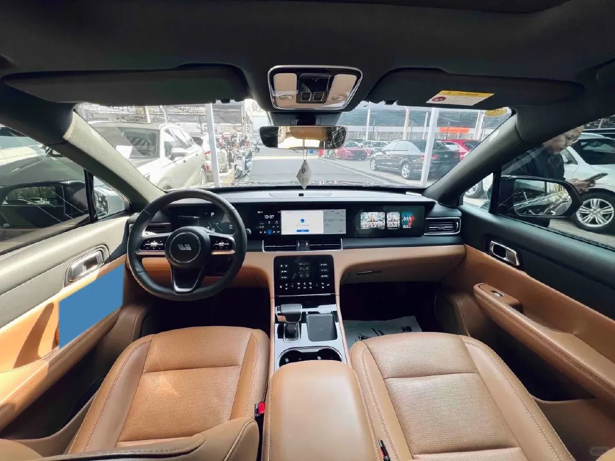 2021 Li ONE Range Extended 131HP REEV 40.5KWH,autocango,china used car exporter,china ev exporter,chinese used car exporter,chinese used ev exporter