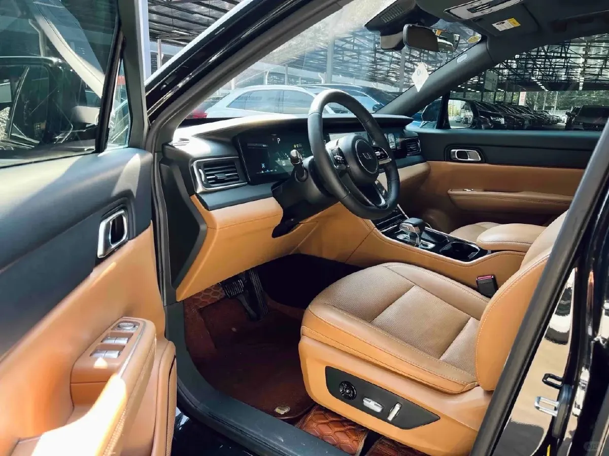 2021 Li ONE Range Extended 131HP REEV 40.5KWH,autocango,china used car exporter,china ev exporter,chinese used car exporter,chinese used ev exporter