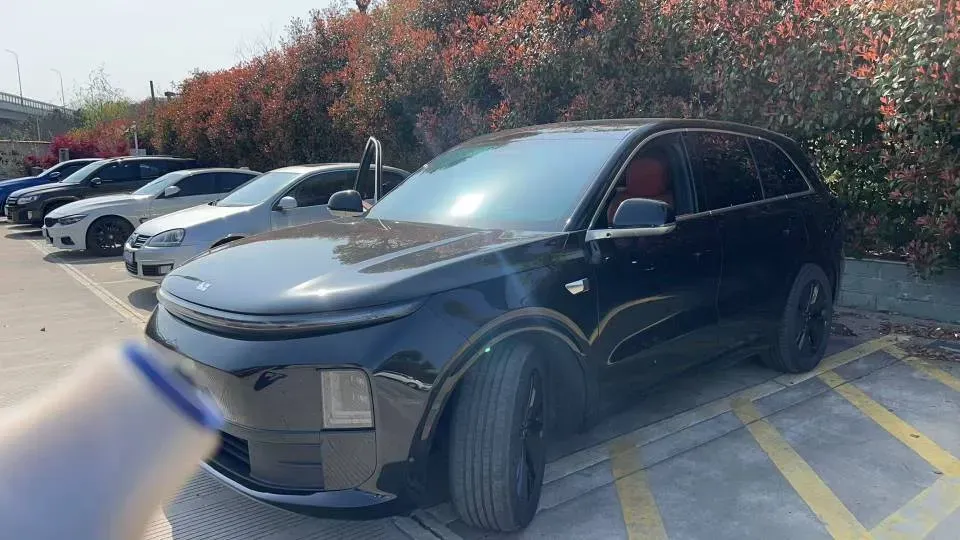 2024 Li L6 Range Extended 154HP L4 REEV 36.8KWH,autocango,china used car exporter,china ev exporter,chinese used car exporter,chinese used ev exporter