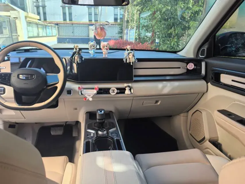 2023 Geely ICON 1.5T 181HP L4 7DCT,autocango,china used car exporter,china ev exporter,chinese used car exporter,chinese used ev exporter